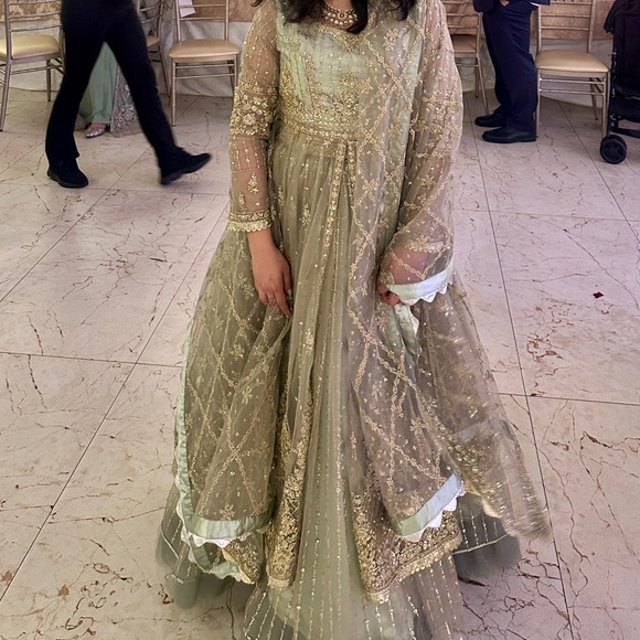 Lashkaraa “Light Mint Embroidered Anarkali Style Lehenga” size S - Picture 8 of 10